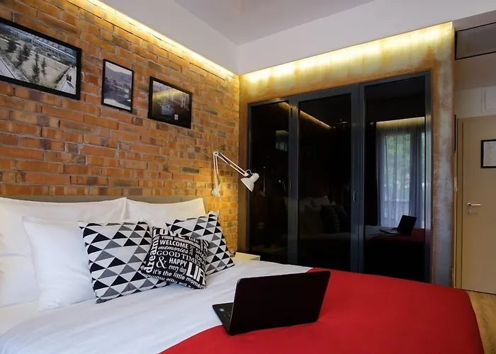 Sl Industry Hotel