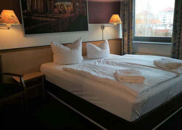 Hotel NEAR BY