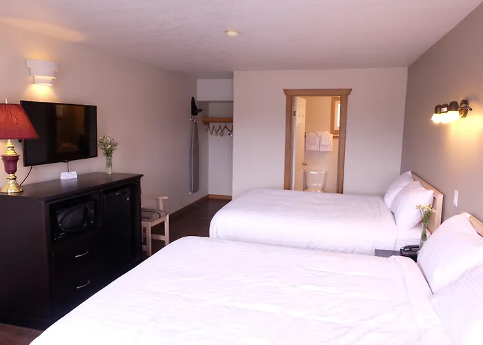 Golden Village Lodge