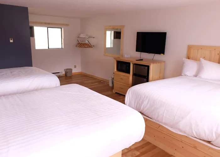 Golden Village Lodge
