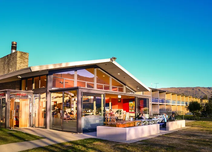 Wanaka Hotel