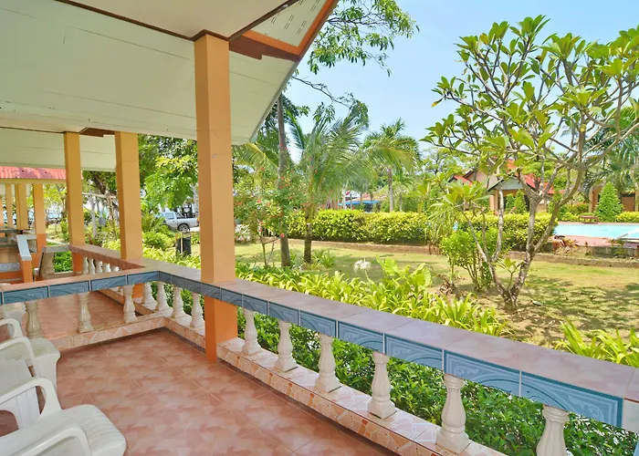 Lanta Emerald Bungalow