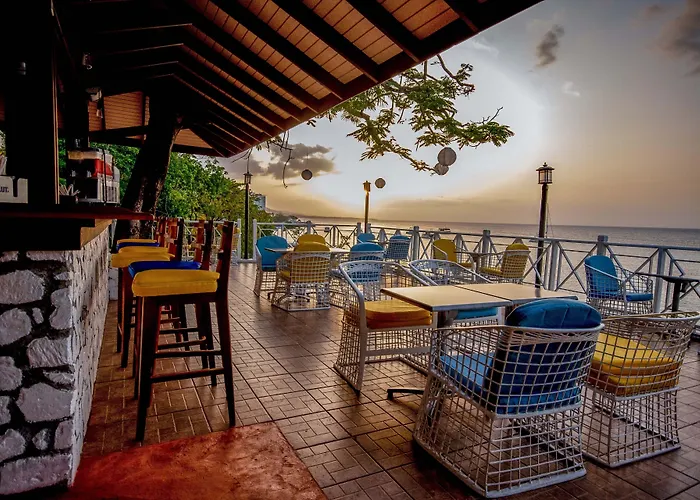 Hibiscus Lodge Hotel