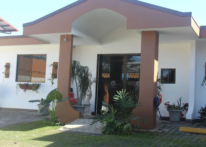 Berlor Airport Inn