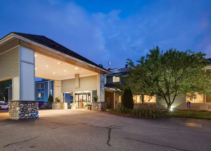 Best Western Plus Windjammer Inn & Conference Center