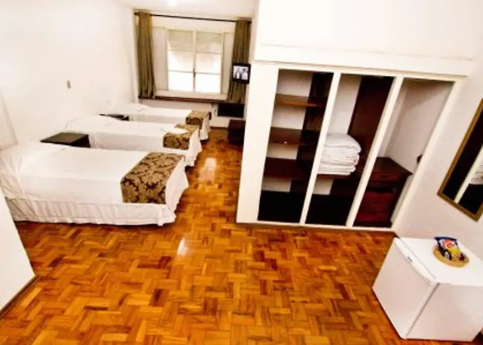 Turrance White Hotel