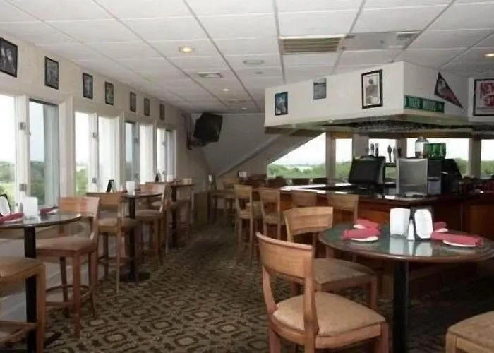 Winnapaug Inn