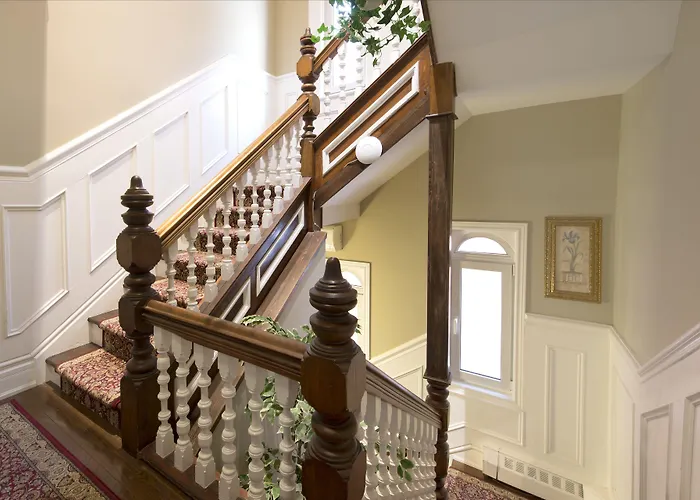 Victoria'S Mansion Guest House
