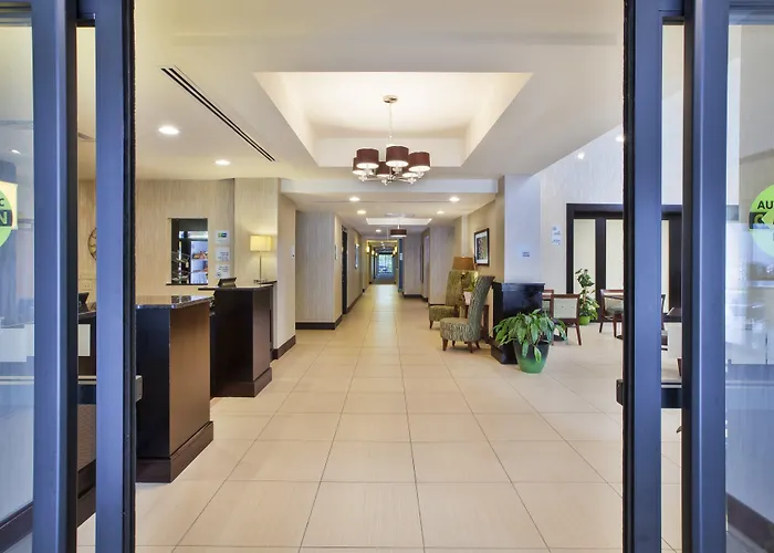 Holiday Inn Express & Suites Geneva Finger Lakes By Ihg