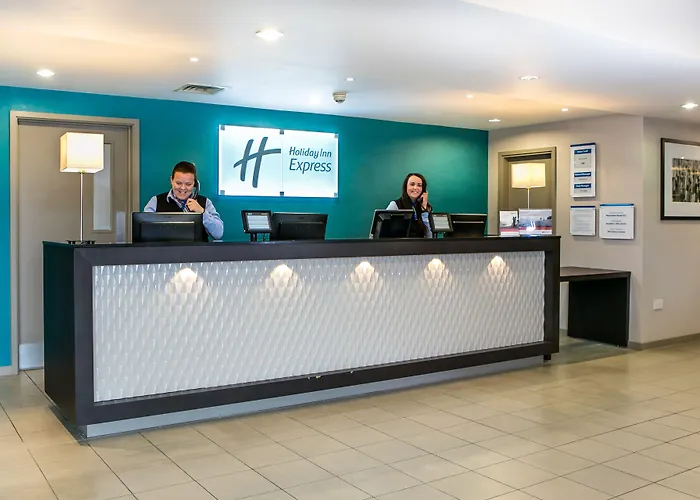Holiday Inn Express Manchester Airport By Ihg