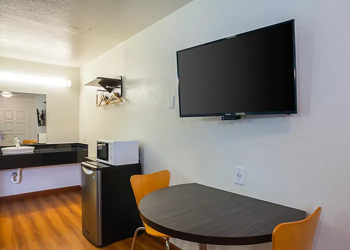 Motel 6-Ventura, Ca - Downtown