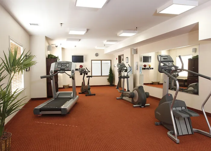 Pomeroy Inn & Suites Fort St. John