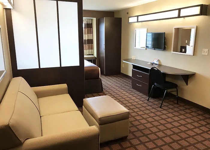 Microtel Inn And Suites Carrollton