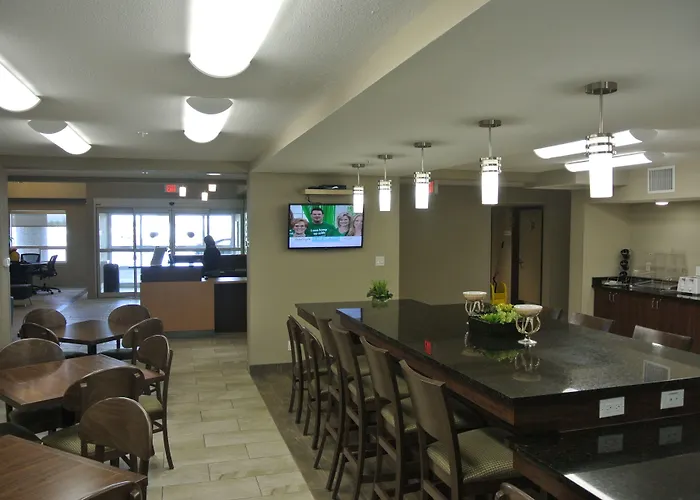 Super 8 By Wyndham Lloydminster