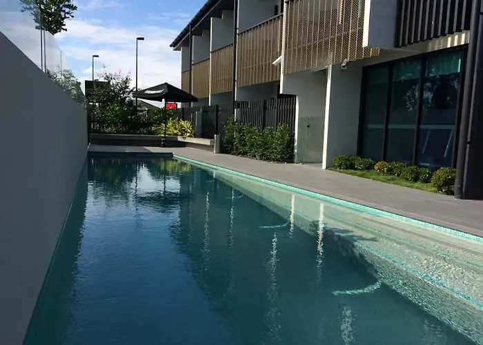The Glen Hotel And Suites