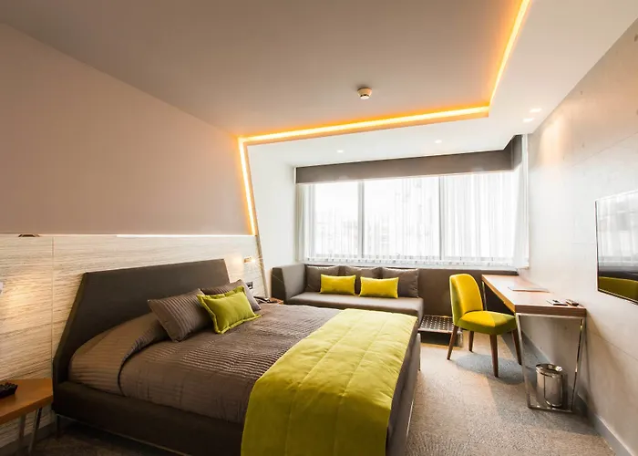 Zeniva Hotel