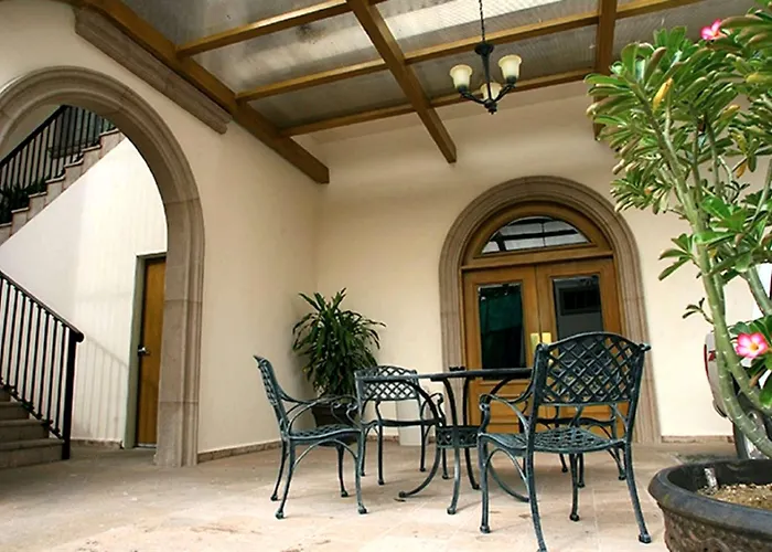 Best Western Centro Cadereyta