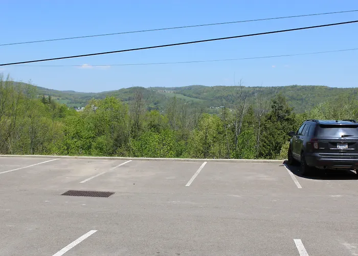Crystal Springs Inn And Suites
