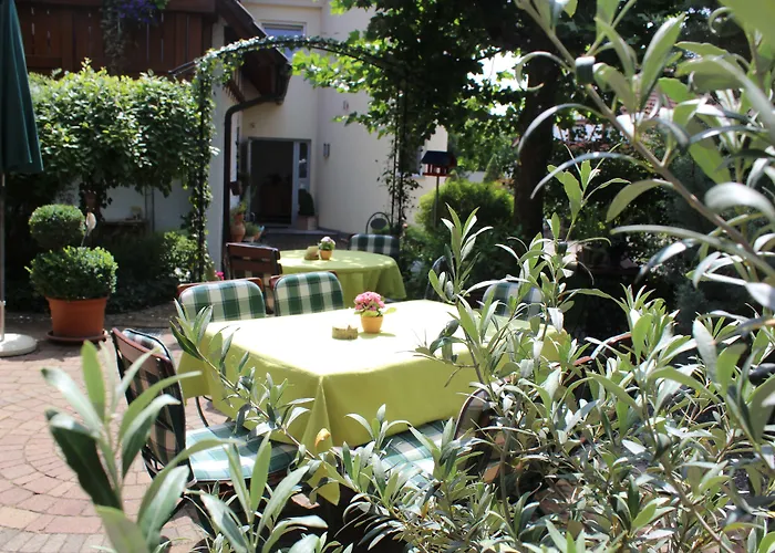 Pflugwirts Hotel Und Gasthaus