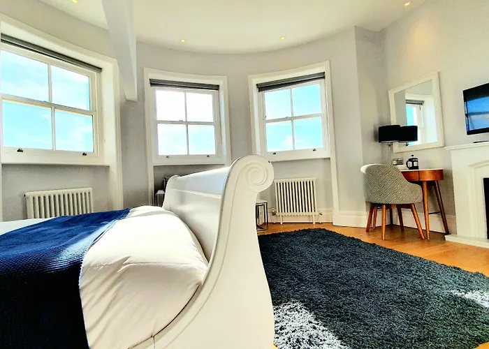 A Room With A View - Free Parking