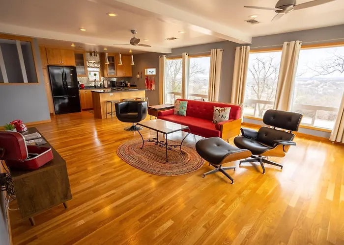 The Loft At Stardust Retreat