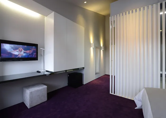 Emaj Boutique Hotel
