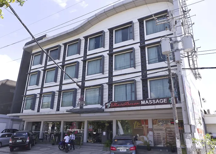Eloisa Royal Suites
