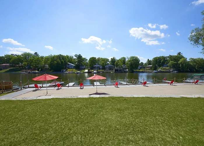 Wasaga Riverdocks Hotel Suites