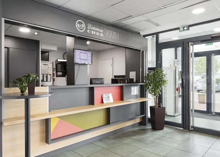 B&B HOTEL Lyon Vénissieux
