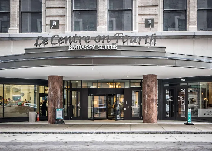 Embassy Suites Louisville Downtown