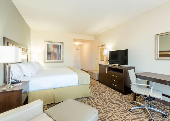 Holiday Inn Express & Suites Denver South - Castle Rock By Ihg