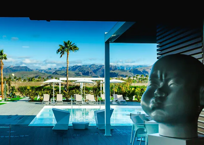 Seven Hotel & Wellness - Gay Men Only