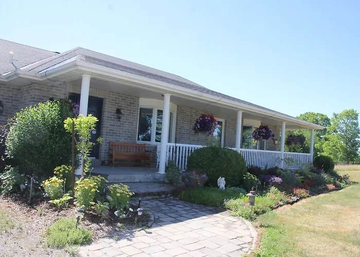 Golden Pathways Retreat B&B