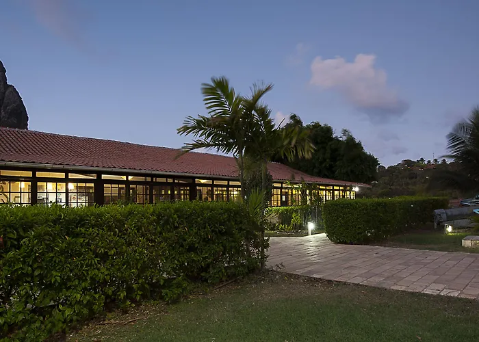 Dolphin Hotel