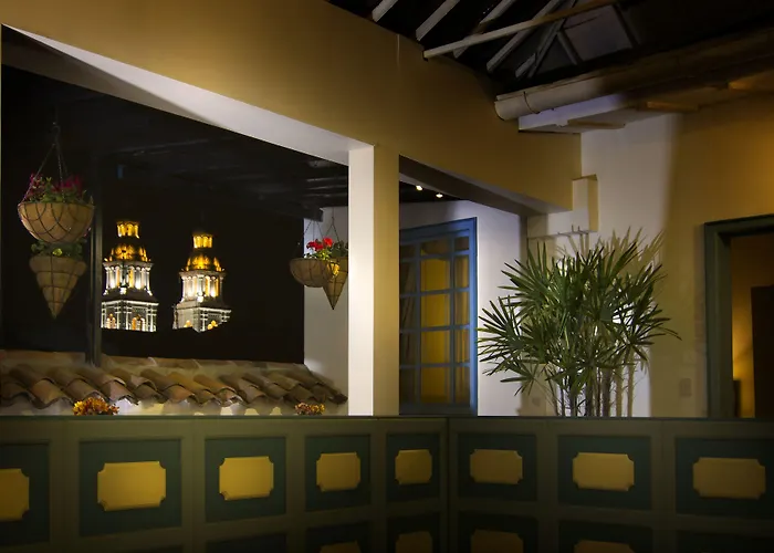 Del Parque Hotel & Suites