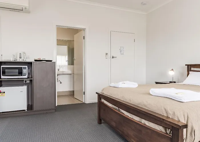 Somerset Hotel