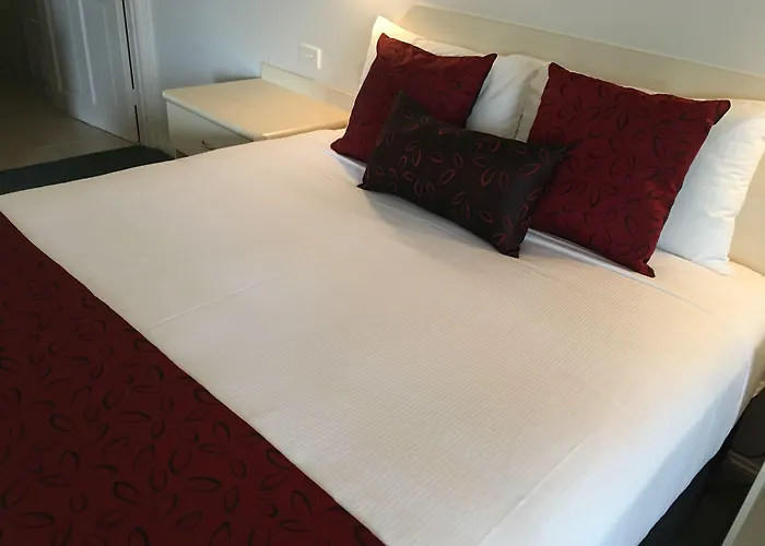 Tuckerbox Motor Inn