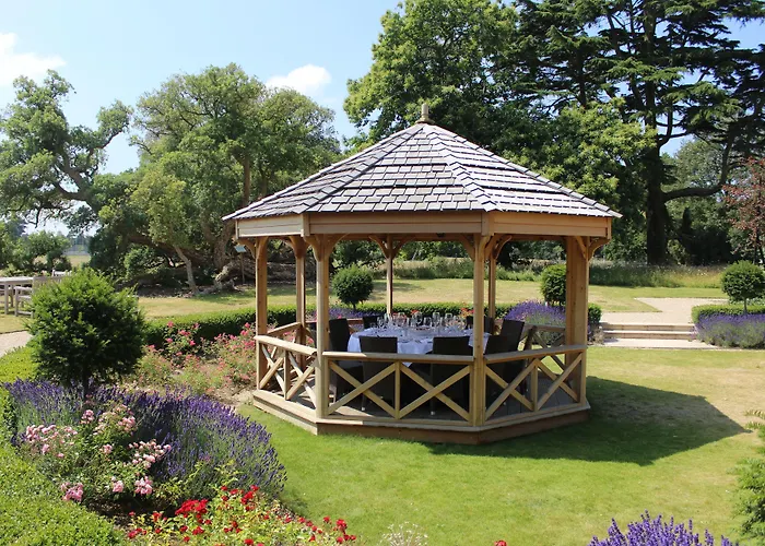 Wivenhoe House Hotel