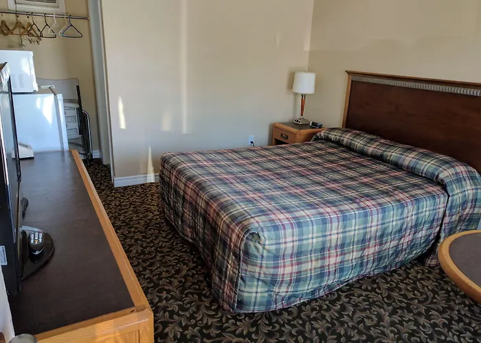 Franklin Motel, Tent & Trailer Park