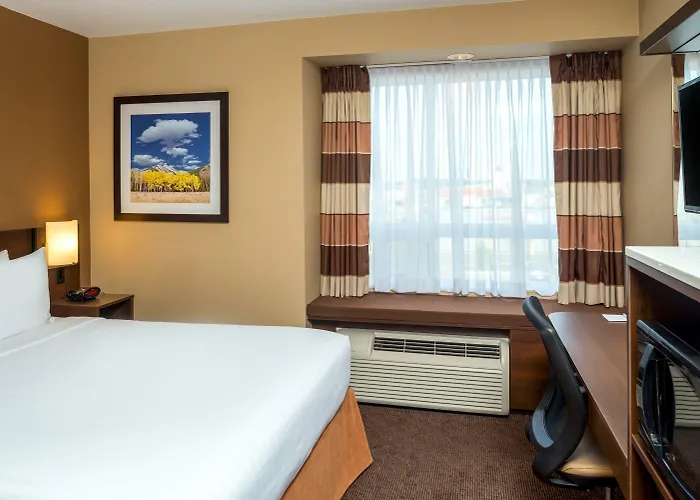Microtel Inn & Suites By Wyndham Red Deer