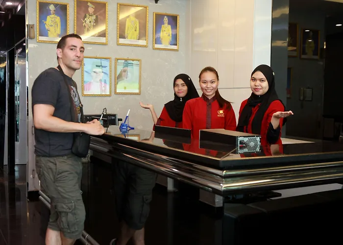 J Suites Hotel