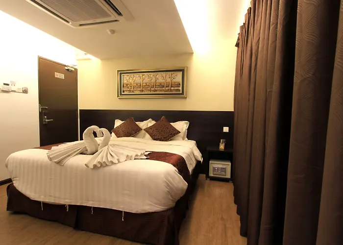 J Suites Hotel