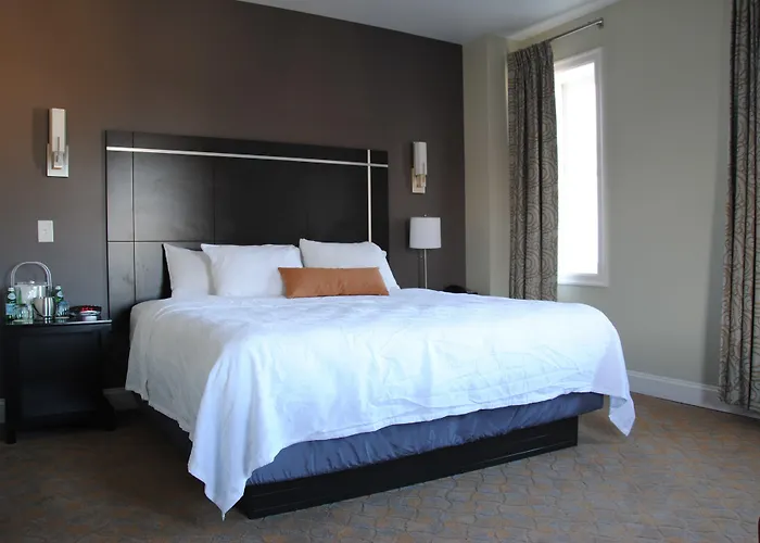 The Gin Hotel, An Ascend Collection Hotel