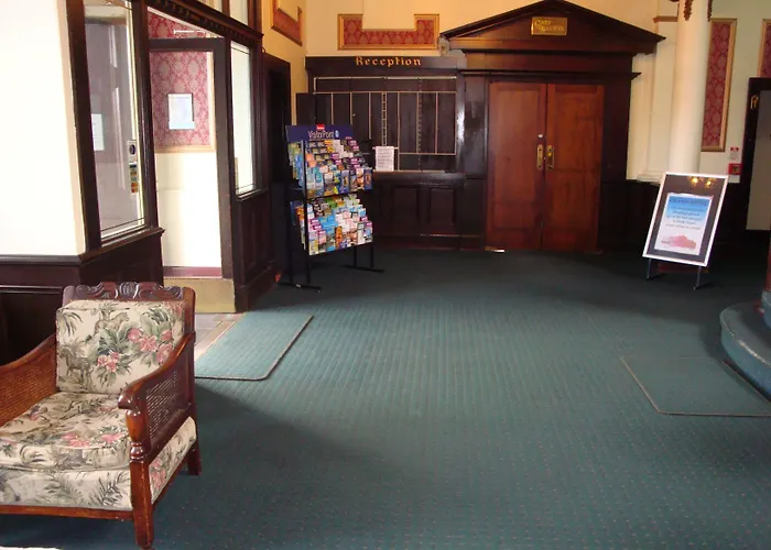 Grand Hotel - Whangarei
