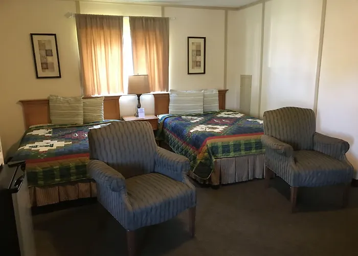 Marinette Inn