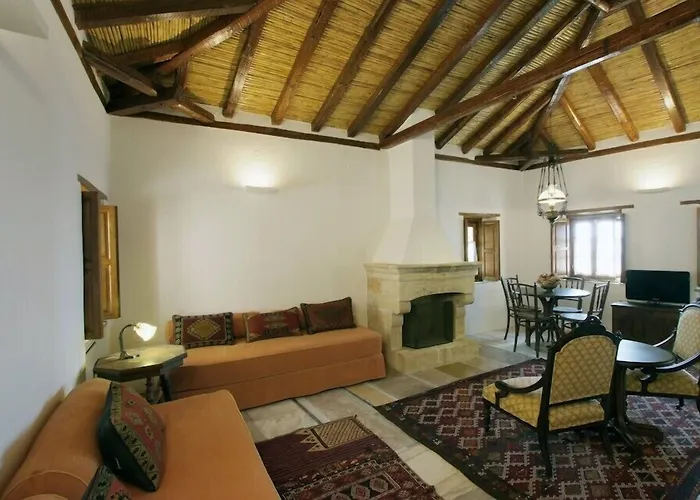 Malvasia Traditional Hotel