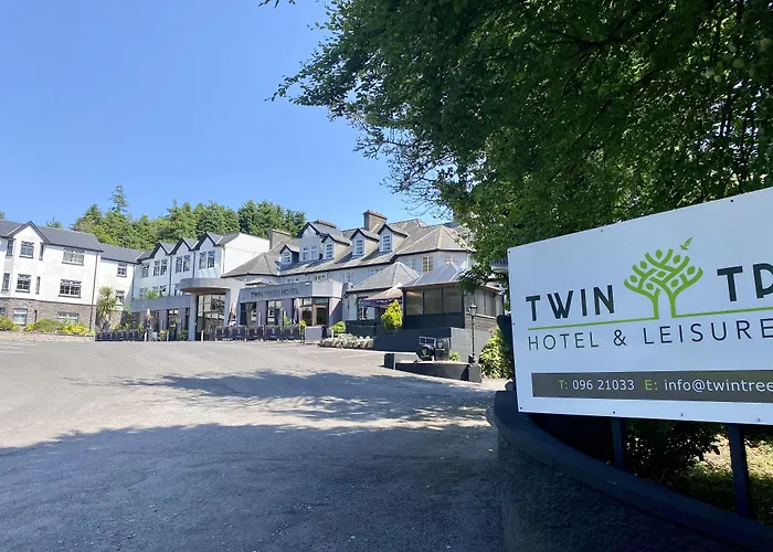 Twin Trees Hotel & Brusna Falls Leisure