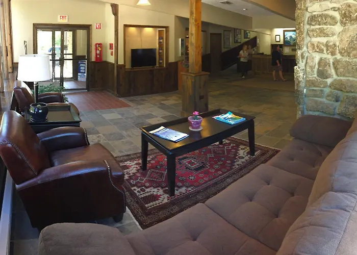Monarch Mountain Lodge