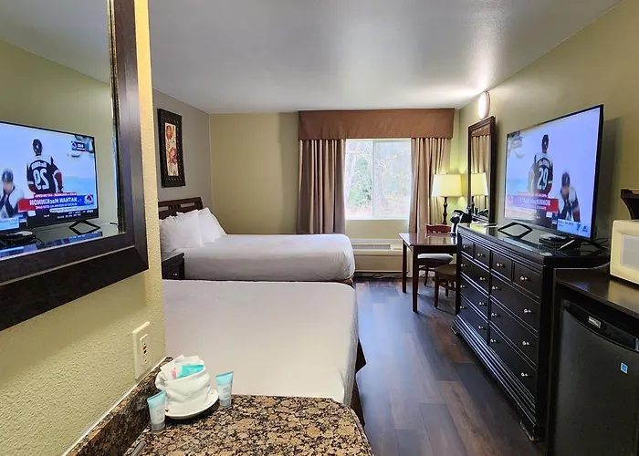 Crest Trail Lodge