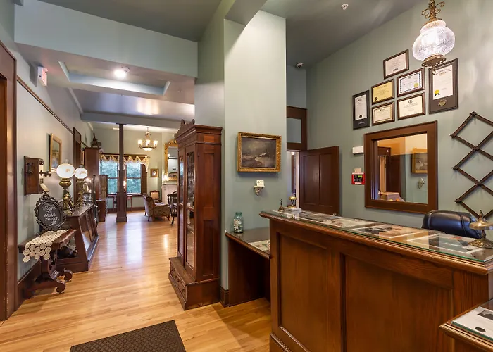 Steele Mansion Inn & Gathering Hub
